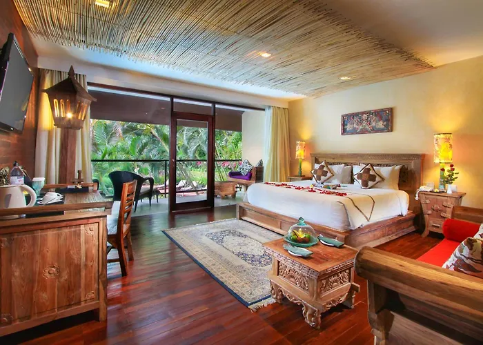 Kupu Kupu Barong And Tree 5*