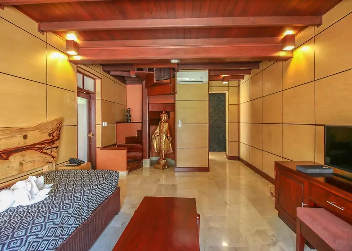 Kupu Kupu Barong And Tree 5*
