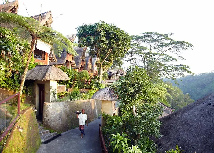 Kupu Kupu Barong And Tree Resort